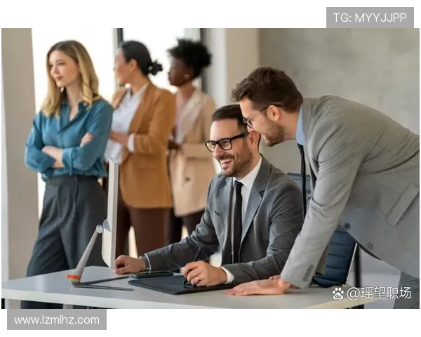 朱俊龙的奋斗之路：从青涩少年到职场精英的成长故事