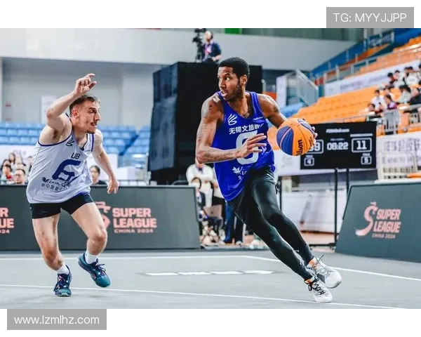 特雷杨引领新一代控卫风潮展现无限潜力与比赛智慧 特雷杨引领新一代控卫风潮展现无限潜力与比赛智慧