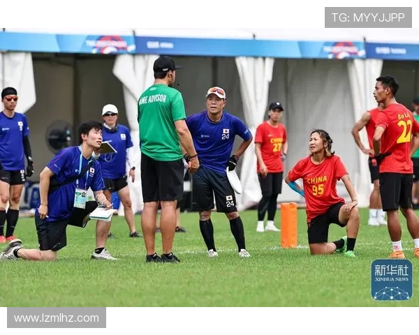 成都飞盘队在世界攀岩锦标赛中以99分领跑积分榜展现出色实力